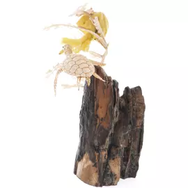 Сувенир из бивня мамонта "Саргассовый мир"