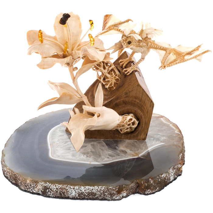 Souvenir of mammoth tusk and agate "Lily Dragon"