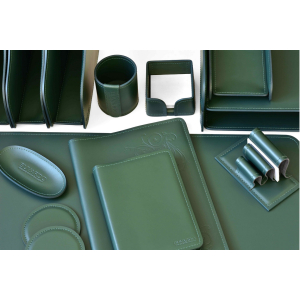 Настольный набор "Business Cuoietto" зеленый, 11 предметов Настольный набор "Business Cuoietto" зеленый, 11 предметов