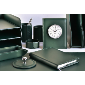 Настольный набор "Business Cuoietto" зеленый, 11 предметов Настольный набор "Business Cuoietto" зеленый, 11 предметов