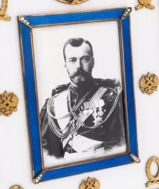 Silver "Crown" photo frame