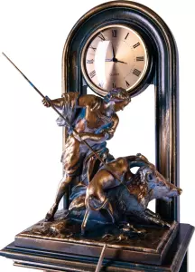 The watch made of beech "Hunting" is golden-blue