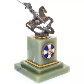 Статуэтка из нефрита и серебра "Святой Георгий"