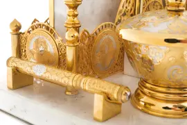 Настольный набор руководителя из белого мрамора "Собор"