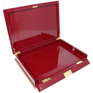 The box "Falconry" is a Lackey
