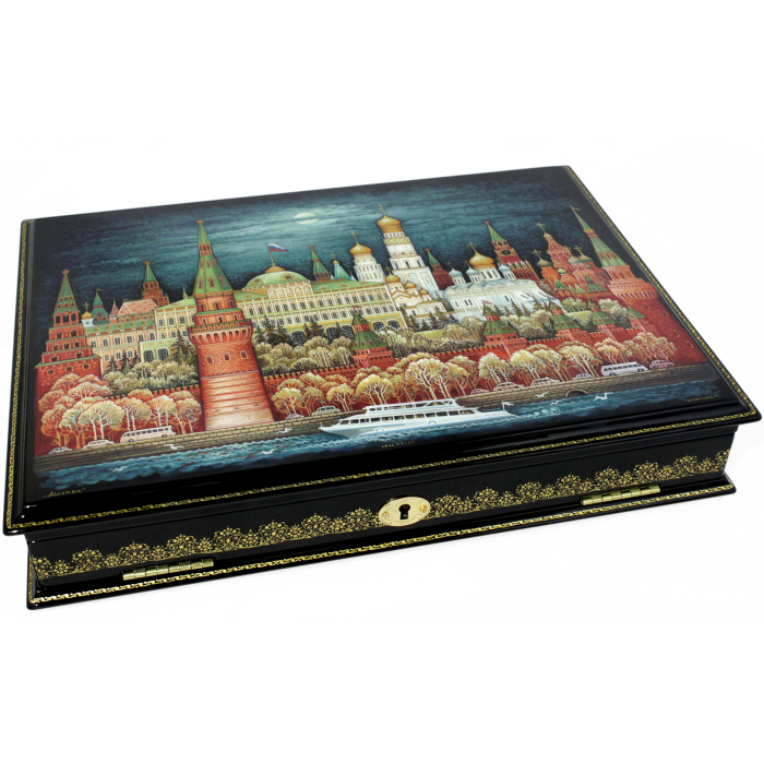 The box "Moscow Golden-Domed" Lackey