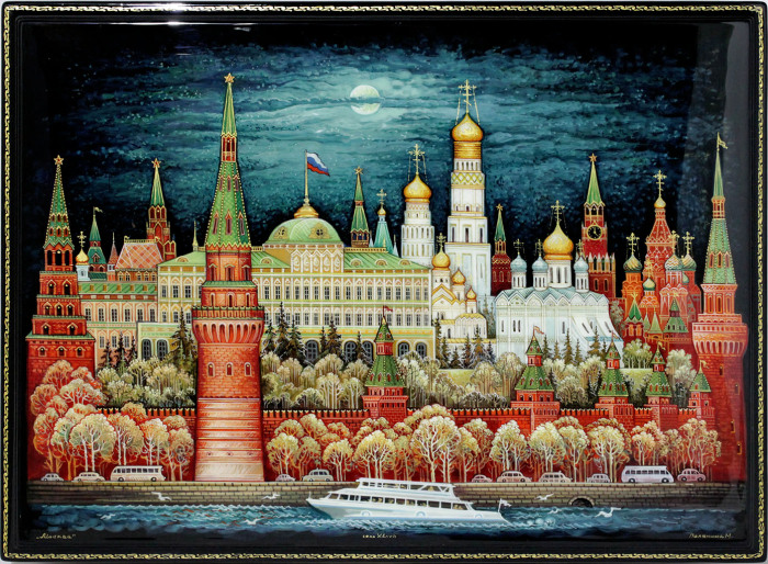 The box "Moscow Golden-Domed" Lackey