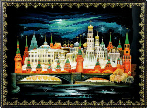 The box "Moscow in the night" is a lackey