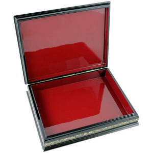 The casket "Port of St. Petersburg" Kholui