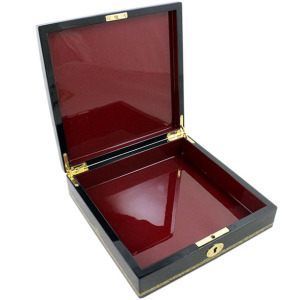 The box "Moscow winter" Lackey