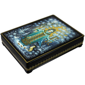 The box "Snow Maiden" is a Lackey