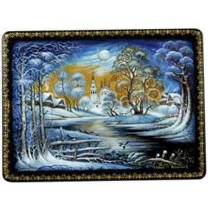 The box "Winter evening" is a lackey