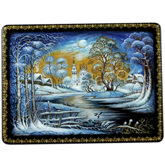 The box "Winter evening" is a lackey
