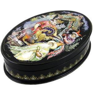 Oval box "Golden cockerel" Sinkov, Lackey