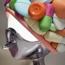 Настольная лампа Curiosity художника Тараса Желтышева