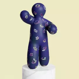 Скульптура  Blue laugh художника Тараса Желтышева