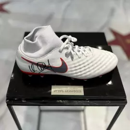 Бутсы с автографом футболиста Игоря Акинфеева, мрамор черный