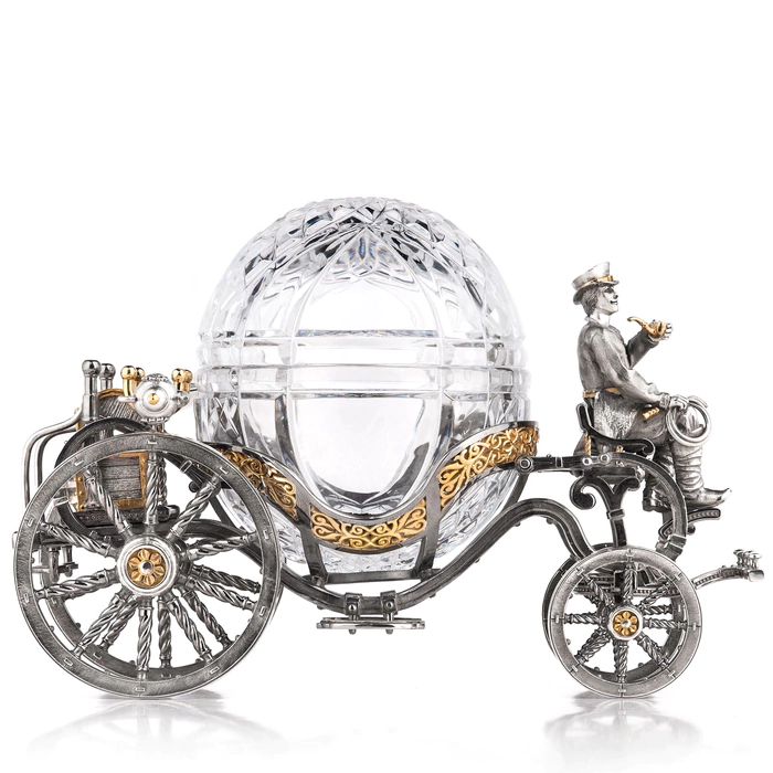 Bonbonniere made of silver and crystal "Stroller"