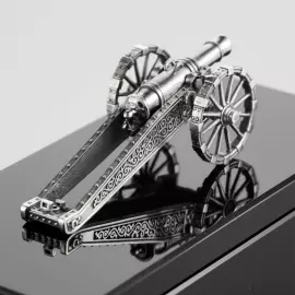 Шкатулка из обсидиана и серебра "Пушка"