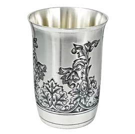 Книга в кожаном переплете "Книга о любви"