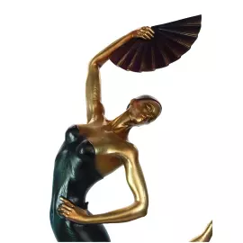 Статуэтка из бука "Кармен"