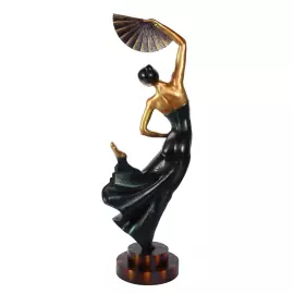 Статуэтка из бука "Кармен"