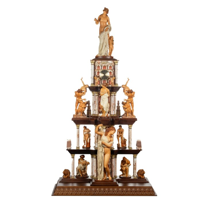 Beech grandfather clock "Venus in Baalbek No. 1"