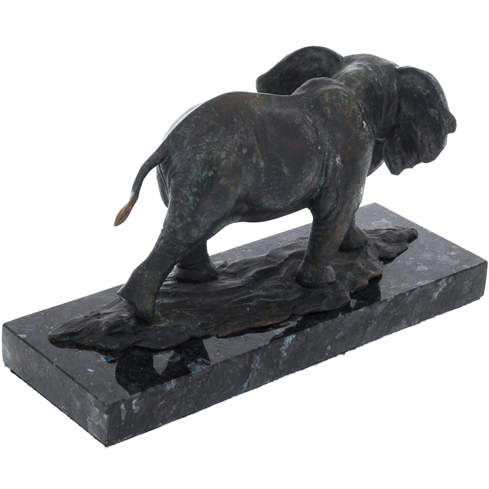 The author's bronze sculpture "Elephant"
