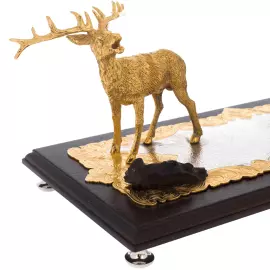 Нож из дамасской стали на подставке "Олень" Златоуст