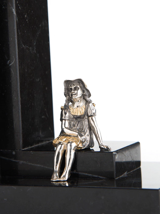 Marble and silver bookstores "Children"