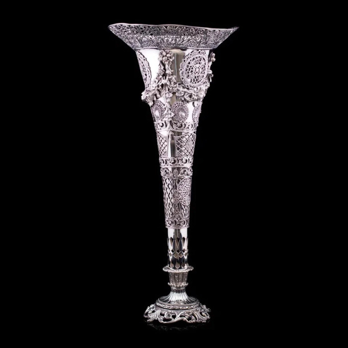 Silver vase "Sicilia"