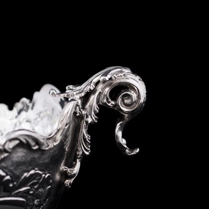 Silver vase "Castello"