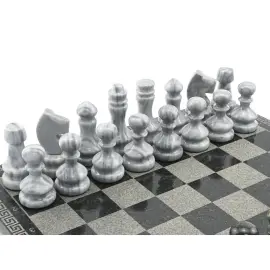 Подарочные шахматы из мрамора, змеевика и гранита