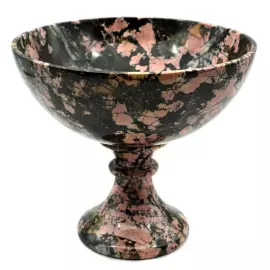 Чаша из родонита