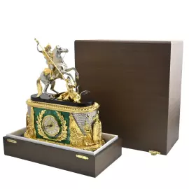 Mantel clock made of malachite and dolerite "George the Victorious"