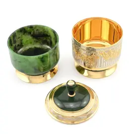 Чайный сервиз из нефрита и латуни с гравюрой, на 2 персоны