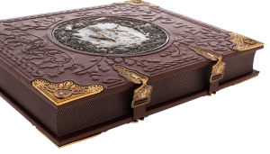Leather-bound gift book "Hunting" (K. Bluchel) in a box