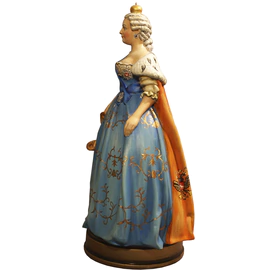 Statuette made of solid alder "Elizabeth Petrovna" from the collection "History of the Russian State"