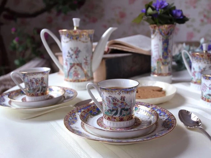 Vertical coffee set with Russian Ballet pattern for 6 persons (22 items)