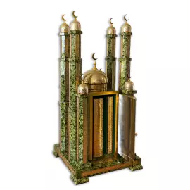 A mosque with the Koran and Hadiths of the Prophet. Zlatoust.