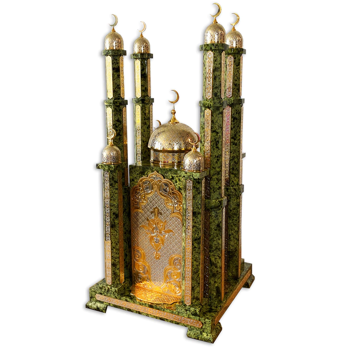 A mosque with the Koran and Hadiths of the Prophet. Zlatoust.
