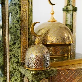 A mosque with the Koran and Hadiths of the Prophet. Zlatoust.