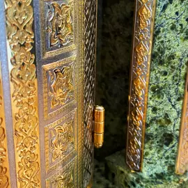 A mosque with the Koran and Hadiths of the Prophet. Zlatoust.