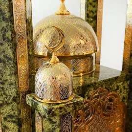 A mosque with the Koran and Hadiths of the Prophet. Zlatoust.