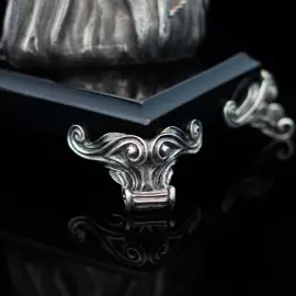 Серебряная визитница "Бордосский дог"