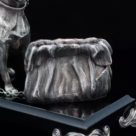 Серебряная визитница "Бордосский дог"