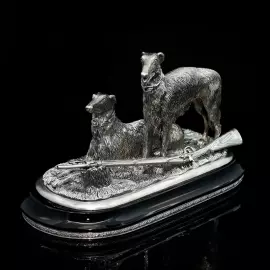 Скульптура "Борзые"