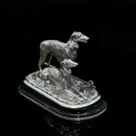 Скульптура "Борзые"