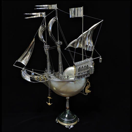 Серебряный корабль "Морской бриз" с раковиной Nautilus