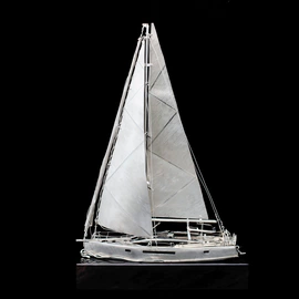 Парусная яхта "Jeanneau Сornetta 65"